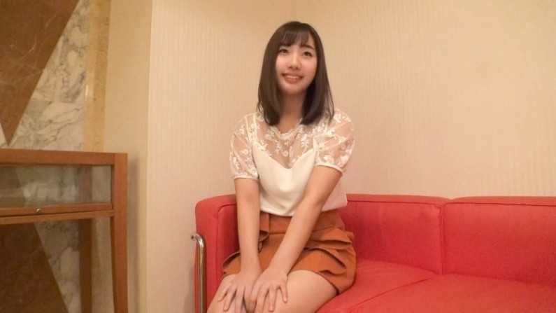 【首次拍摄】奈奈 20岁 宠物店店员